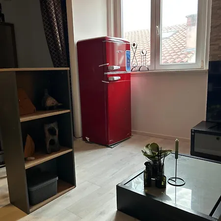 Boutique 02 Apartment *