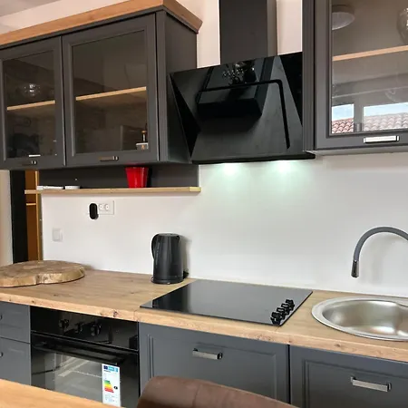 Boutique 02 Apartman *