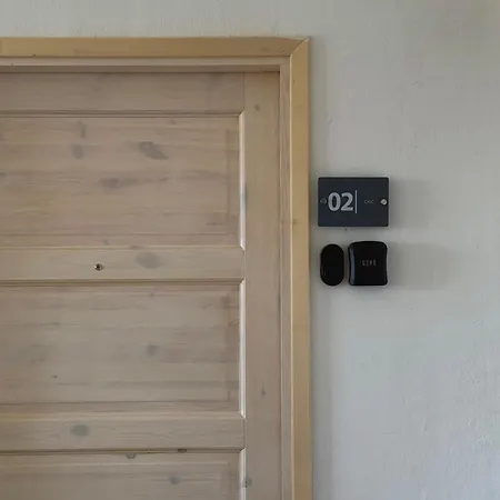 Appartement Boutique 02 *